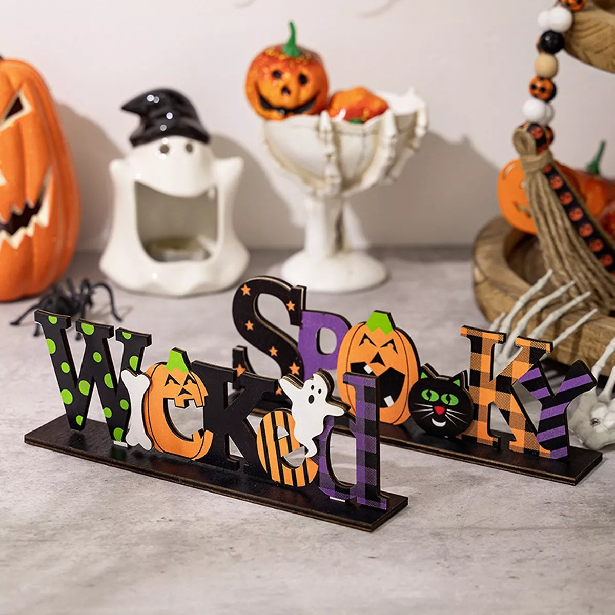 Wicked and Spooky Halloween wooden signs set – view 4