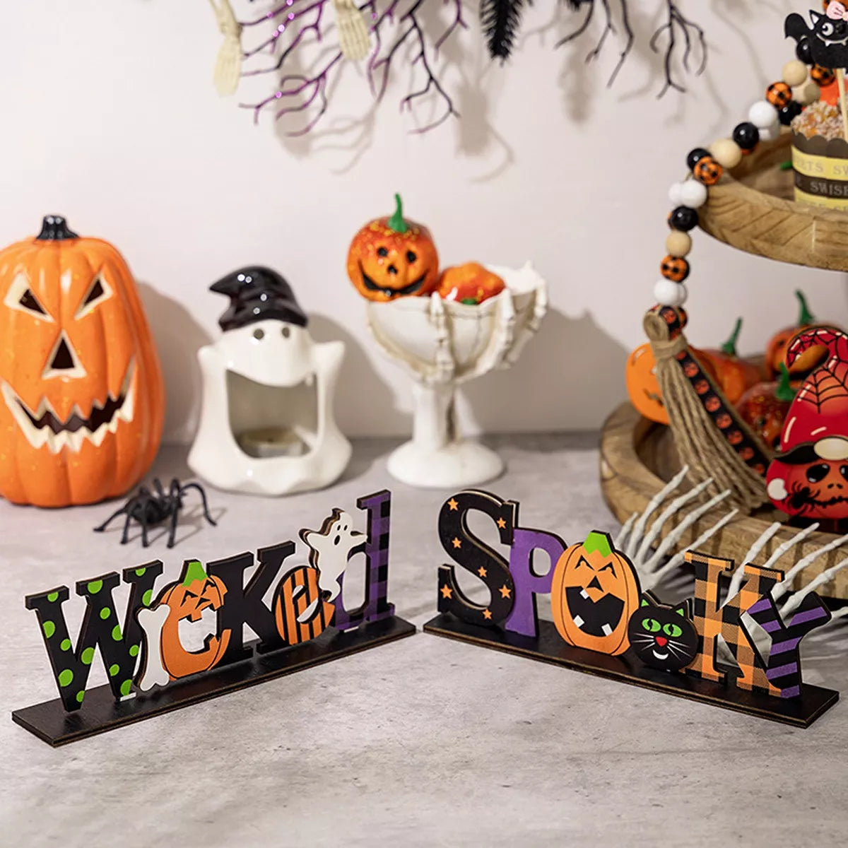 Wicked and Spooky Halloween wooden signs set – view 3