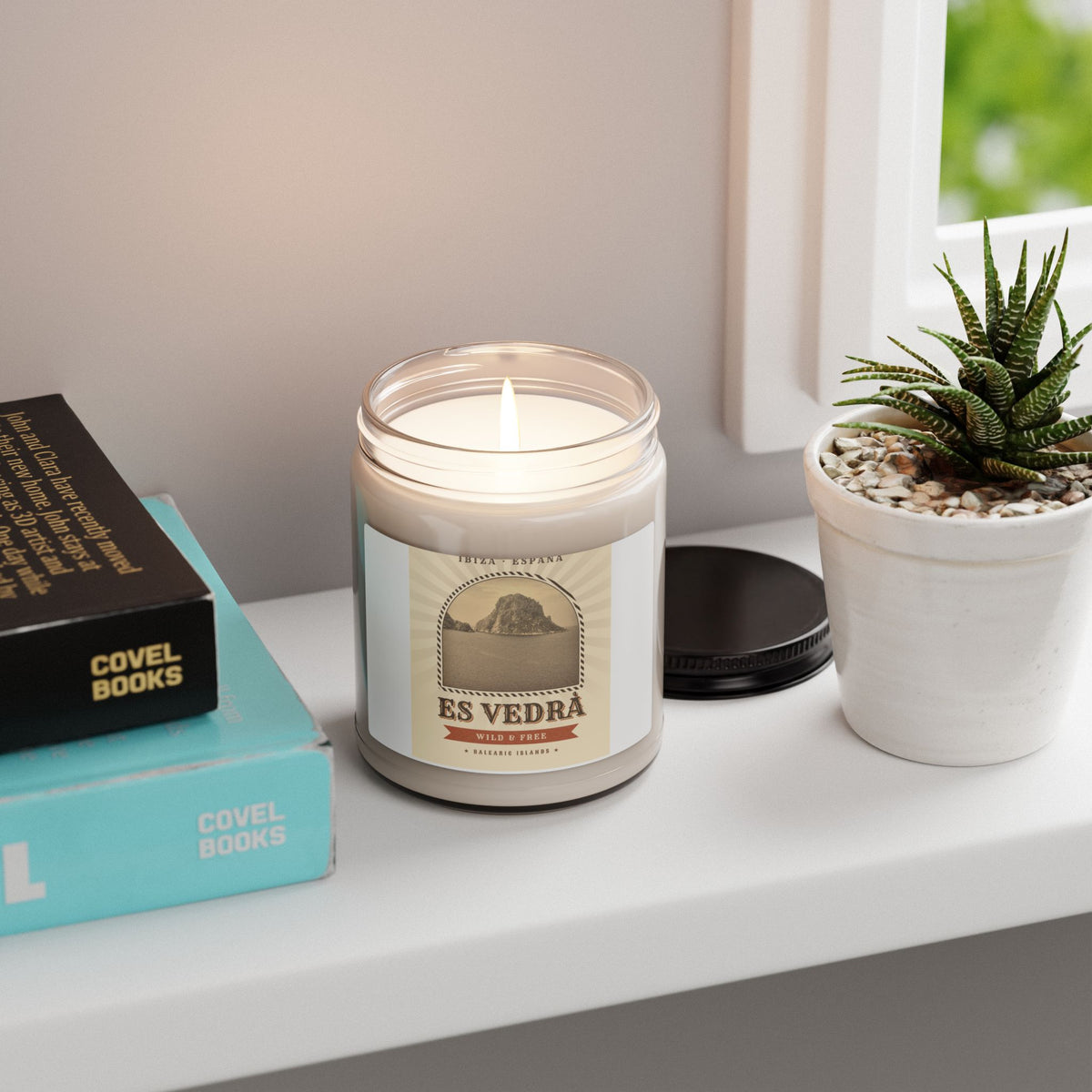 Es Vedrà Scented Soy Candle — Ibiza Vintage Jar Candle, 9 oz