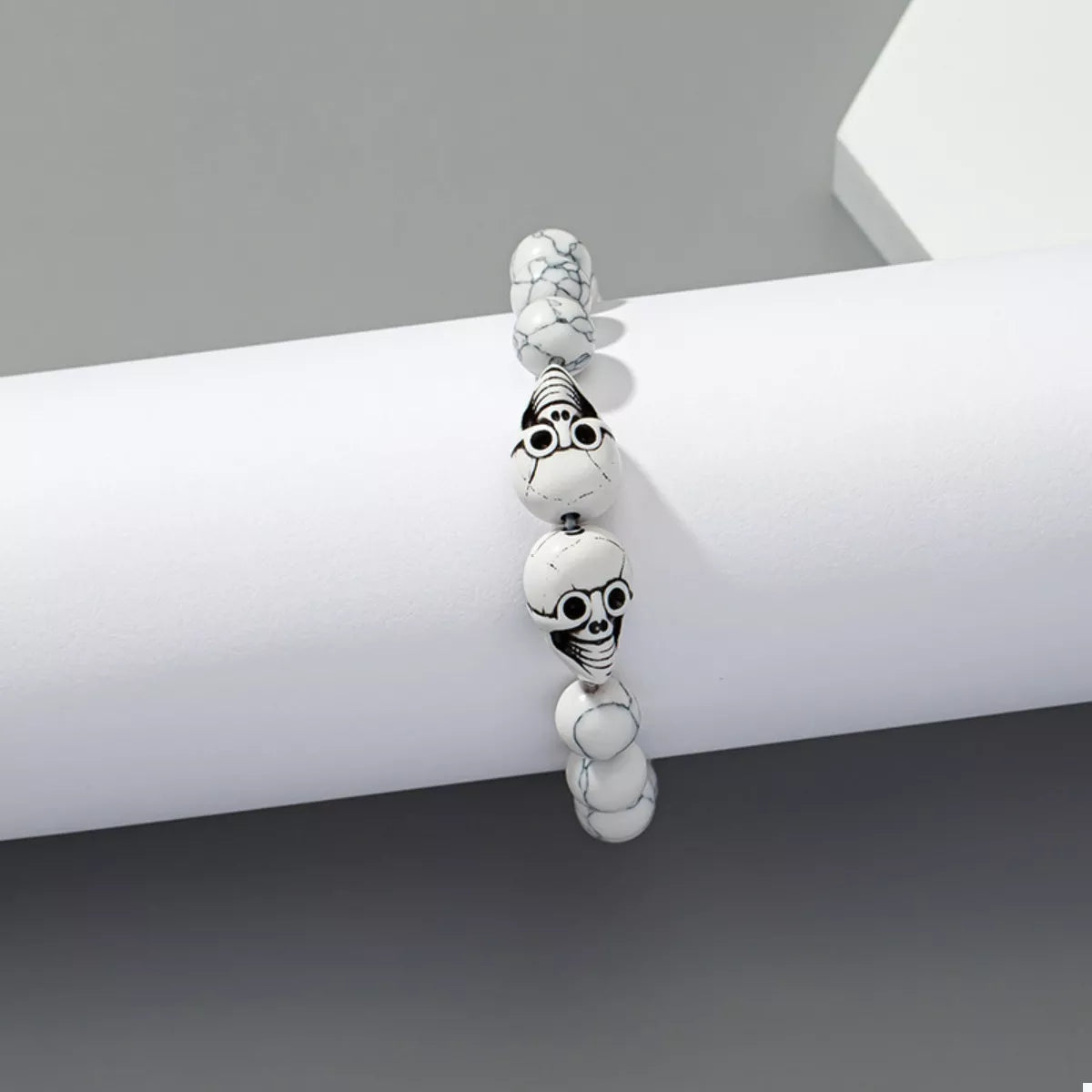 Halloween skull beaded bracelet – view 3